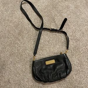 MARC BY MARV JACOBS CROSS BODY BAG